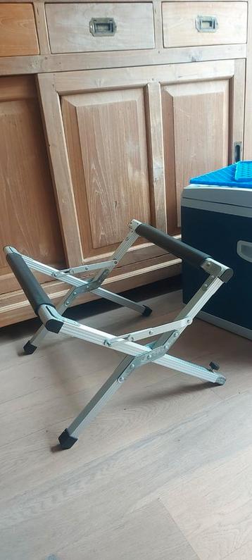 Koelboxdrager beschikbaar voor biedingen