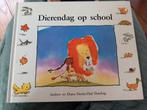 Dierendag op school/ Andrew en Diana davies, Verzenden, Zo goed als nieuw