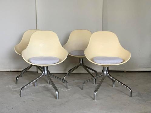 Space-age stoelen | Chris Martin, Huis en Inrichting, Stoelen, Zo goed als nieuw, Wit, Ophalen of Verzenden