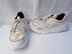UGG sneakers 39 wit-roze-beige, UGG, Beige, Ophalen of Verzenden, Sneakers of Gympen