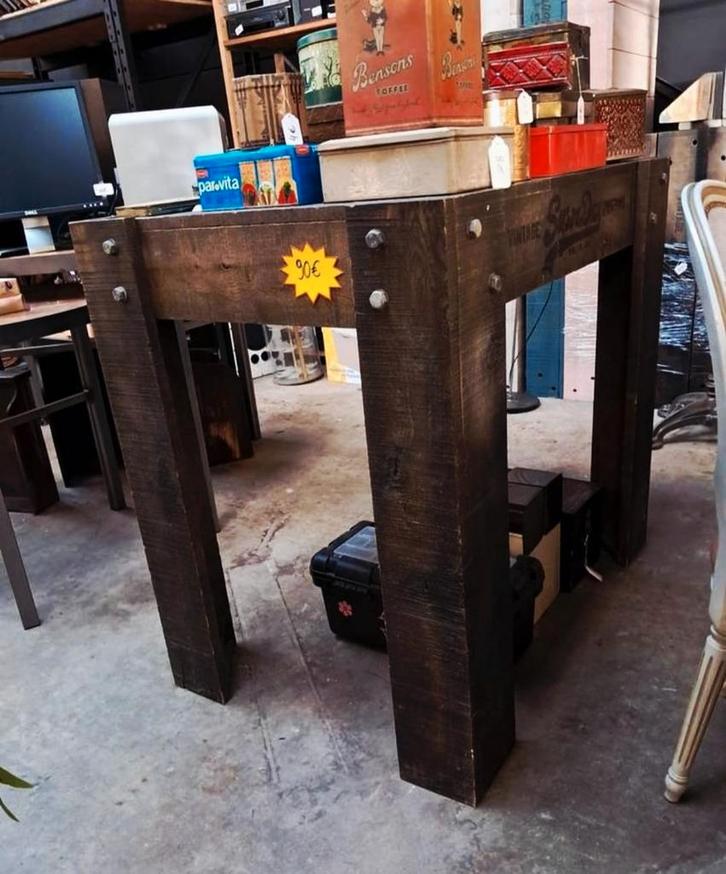 Out&Nief , tweedehands, antiek, brocante, curiosa,..., Huis en Inrichting, Tafels | Statafels, Zo goed als nieuw, Ophalen