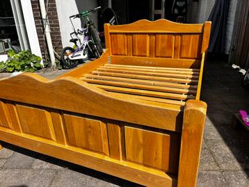 Mooi eiken houten bed 140 - 200 beschikbaar voor biedingen