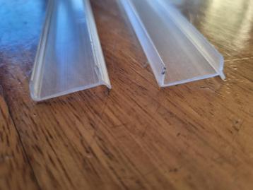 Profiel voor meubelpanelen van 18 mm, 3m lang, transparant beschikbaar voor biedingen