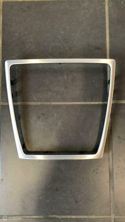 Autoradio-inbouwframe Volvo V70 II ('00-'08) W5 107 MC/A, Auto-onderdelen, Dashboard en Schakelaars, Gebruikt, Ophalen of Verzenden