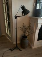 Stoere Zwart metalen Vloerlamp (Hoffz Stijl), Huis en Inrichting, Lampen | Vloerlampen, Ophalen, Zo goed als nieuw, Metaal, 100 tot 150 cm