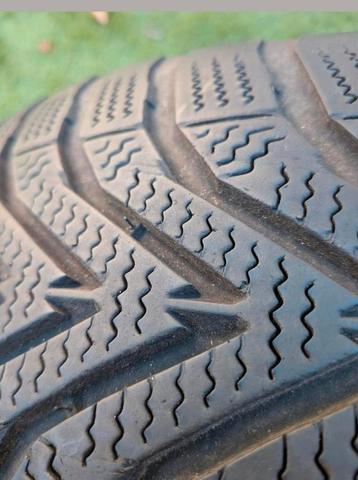 Vredestein snowtrack 3 195/65 r15 M&S winterbanden beschikbaar voor biedingen