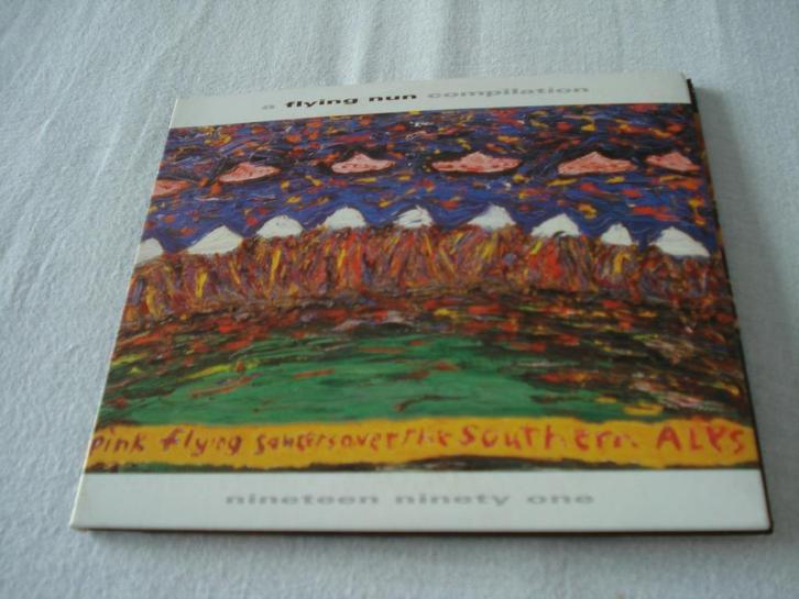 diversen - IN LOVE WITH THESE TIMES + PINK FLYING SAUCERS, Cd's en Dvd's, Cd's | Rock, Ophalen of Verzenden