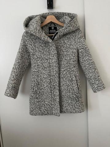 C&A nieuwe jas maat 140 beschikbaar voor biedingen