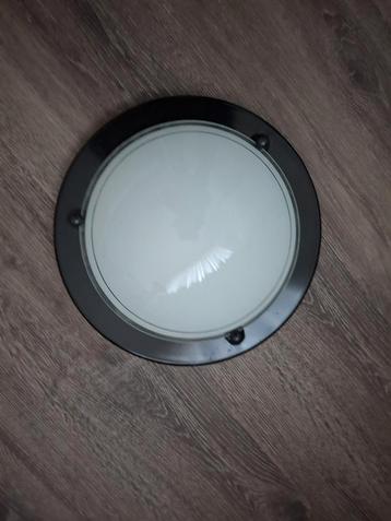 Plafondlamp - Eenvoudig & Functioneel beschikbaar voor biedingen