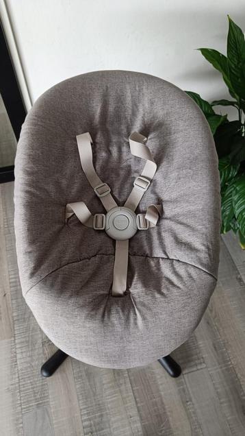 Stokke / Evomove Nomi kinderstoel met Newborn set, zwart beschikbaar voor biedingen