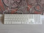 Apple toetsenbord A1243 met usb aansluiting, Computers en Software, Numeriek, Ophalen of Verzenden, Zo goed als nieuw, Apple