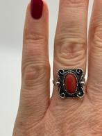C517 Prachtige 800 zilveren ring bloedkoraal maat 17, Ophalen of Verzenden, Zilver, Ring, Met edelsteen