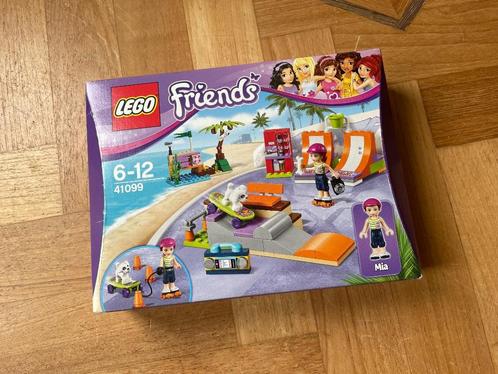 Lego Friends Heartlake paardrijclub 41126 manege, Kinderen en Baby's, Speelgoed | Duplo en Lego, Gebruikt, Lego, Complete set