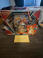 Dragonite V box, Ophalen of Verzenden, Zo goed als nieuw