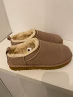 UGG W classic Micro 38, Kleding | Dames, Schoenen, Ophalen of Verzenden, Zo goed als nieuw, Zwart