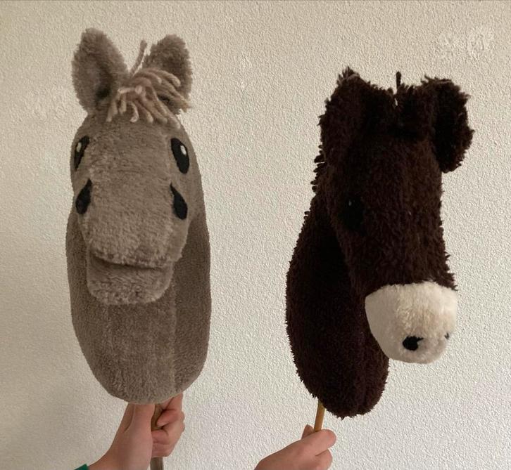 2 Hobbyhorses, Kinderen en Baby's, Speelgoed | Overig, Gebruikt, Jongen of Meisje, Ophalen of Verzenden