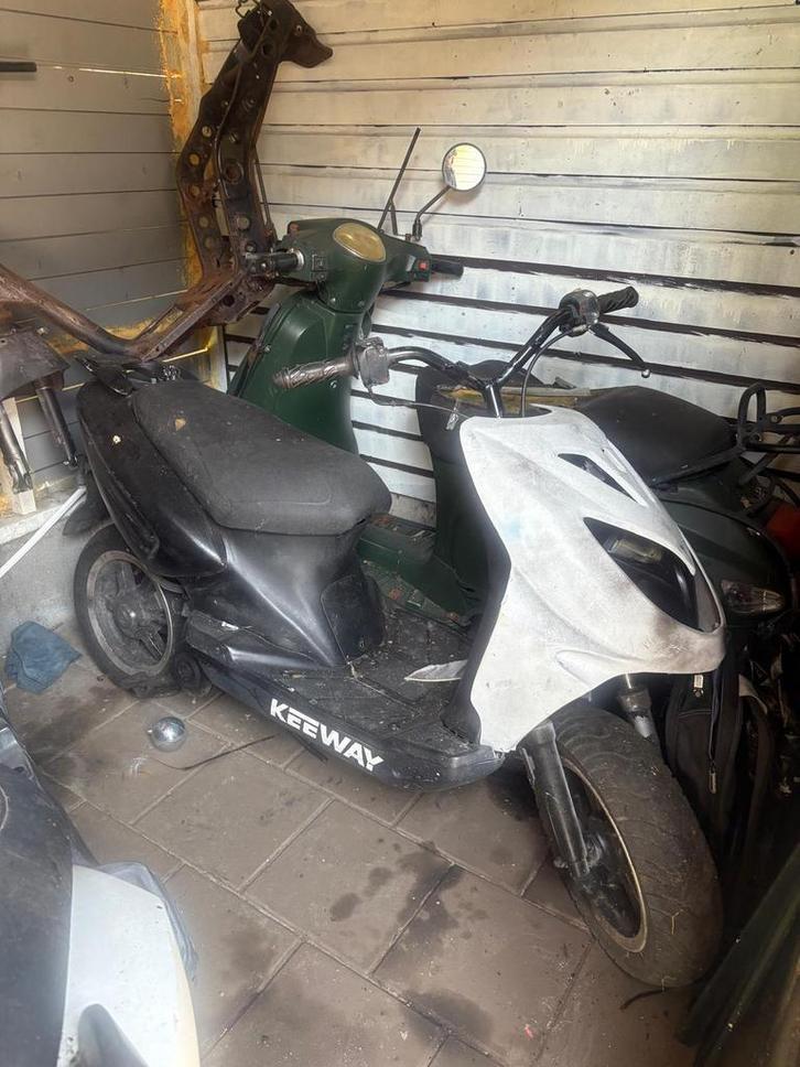 Keeway fact loop of sloop uitlaat los erbij, Fietsen en Brommers, Snorfietsen en Snorscooters, Gebruikt, Overige merken, Benzine