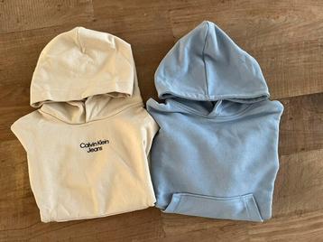 Meisje Calvin klein hoodie Grunt beige blauw 12 jaar L 164 beschikbaar voor biedingen