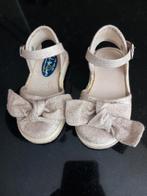 Nieuw! Gouden glitter sandalen/ schoenen maat 20, Schoentjes, Meisje, Ophalen of Verzenden, Zo goed als nieuw