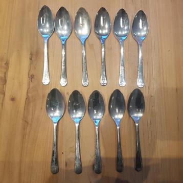 11x lepeltjes, verzilverd 14cm h x 3cm b beschikbaar voor biedingen