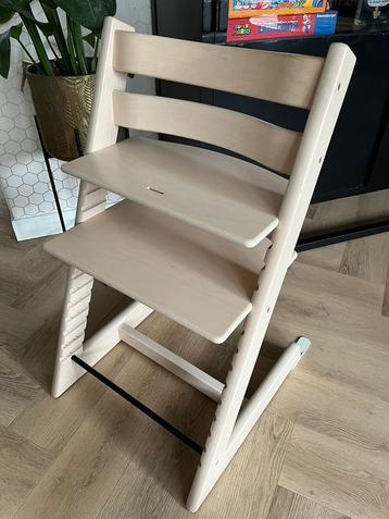 Zeer nette Stokke Tripp Trapp white wash naturel nieuw model beschikbaar voor biedingen