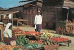 Suriname Markt te Paramaribo, Verzamelen, Ansichtkaarten | Buitenland, Ophalen of Verzenden, 1960 tot 1980, Gelopen, Buiten Europa