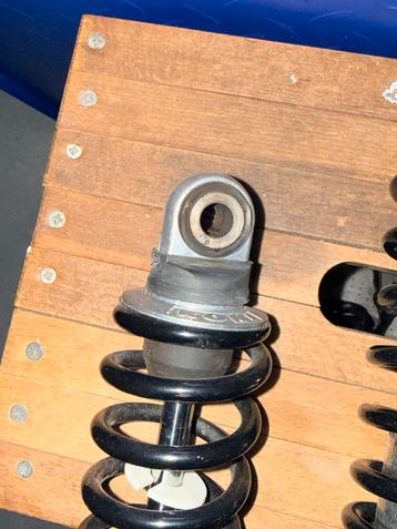 Schokbrekers suzuki gs 550 beschikbaar voor biedingen