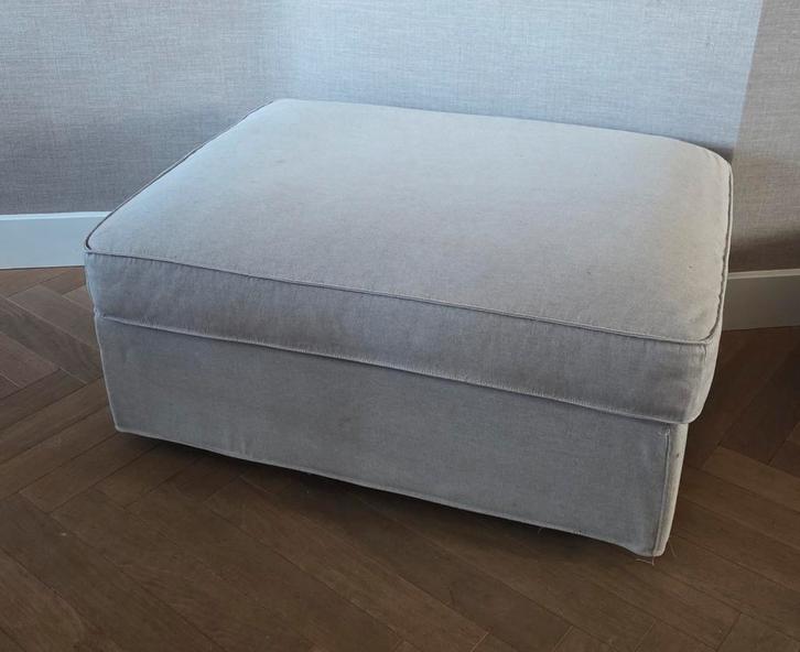 Ikea Kivik poef voetenbank hocker met opbergruimte, Huis en Inrichting, Banken | Voetenbanken en Poefen, Gebruikt, Rechthoekig