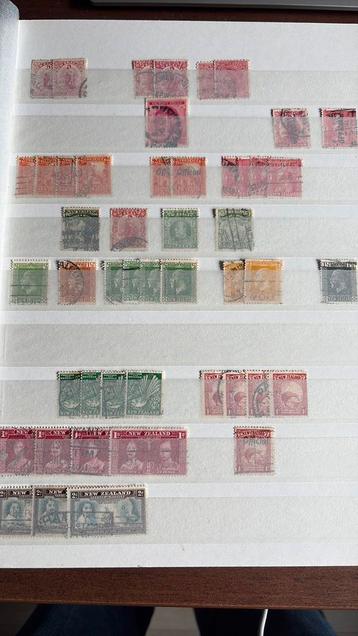 Partij new zealand in dik stockboek beschikbaar voor biedingen