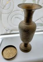 Metalen vaas met schotel, Ophalen, Brons