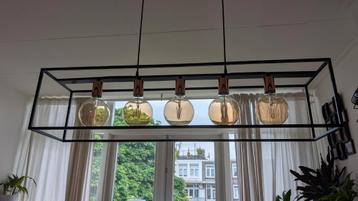 Industriële, strakke metalen hanglamp met 5 lichtbronnen  beschikbaar voor biedingen