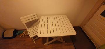 Inklapbare Tafel & Stoel + Zitkussen beschikbaar voor biedingen