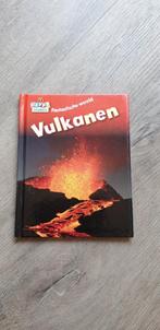 Boekje Vulkanen, Boeken, Kinderboeken | Jeugd | onder 10 jaar, Gelezen, Ophalen of Verzenden