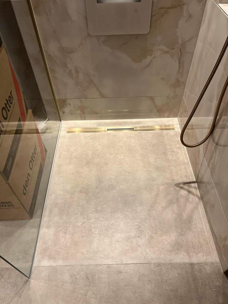 Nieuwe Messing Draingoot 70cm- merk Ben sanitair, Doe-het-zelf en Verbouw, Sanitair, Nieuw, Douche, Rvs, Ophalen of Verzenden