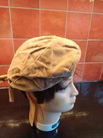 2 Hoedjes, rood, beige zwarte pet glitters, Ophalen of Verzenden, Zo goed als nieuw, One size fits all