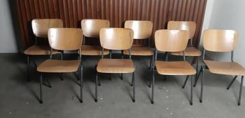 Riemersma set van 8 schoolstoelen industrieel jaren 60 beschikbaar voor biedingen