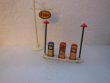 LEGO  - ESSO Pomp + Mast/logo  1:87 beschikbaar voor biedingen