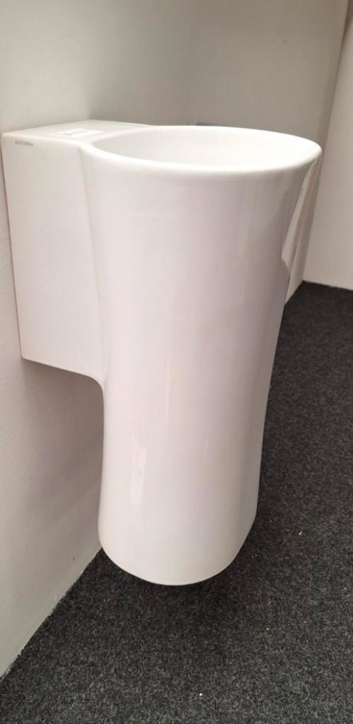 Vrijstaande wastafel nieuw Azzurra strak twv € 699,00!, Huis en Inrichting, Badkamer | Badkamermeubels, Nieuw, Wasbak of Wastafel