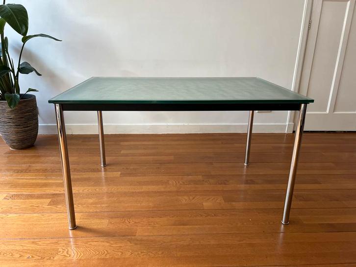 Cassina LC10, eettafel Le Corbusier, Huis en Inrichting, Tafels | Eettafels, Zo goed als nieuw, 50 tot 100 cm, 150 tot 200 cm