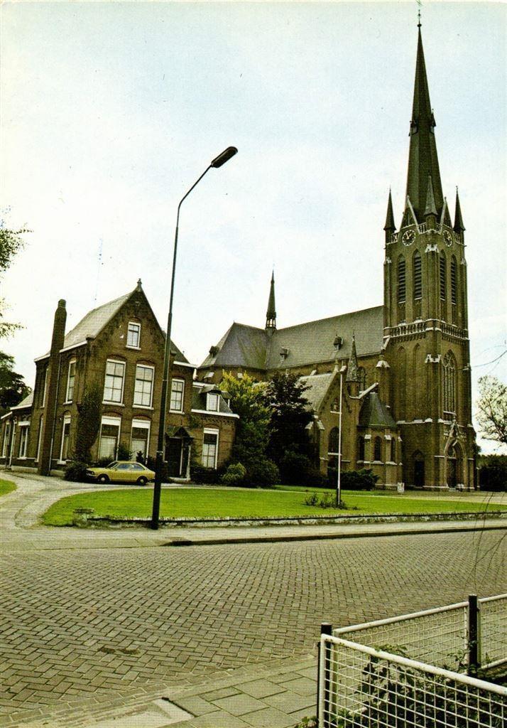 Beek en Donk: Leonarduskerk - 1993 gelopen, Verzamelen, Ansichtkaarten | Nederland, Ongelopen, Gelderland, Voor 1920, Ophalen of Verzenden