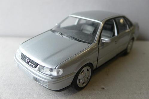 vw passat vr6-schabak 1/43-wolf in schaapskleren !!!!!!!!!!!, Hobby en Vrije tijd, Modelauto's | 1:43, Nieuw, Auto, Overige merken