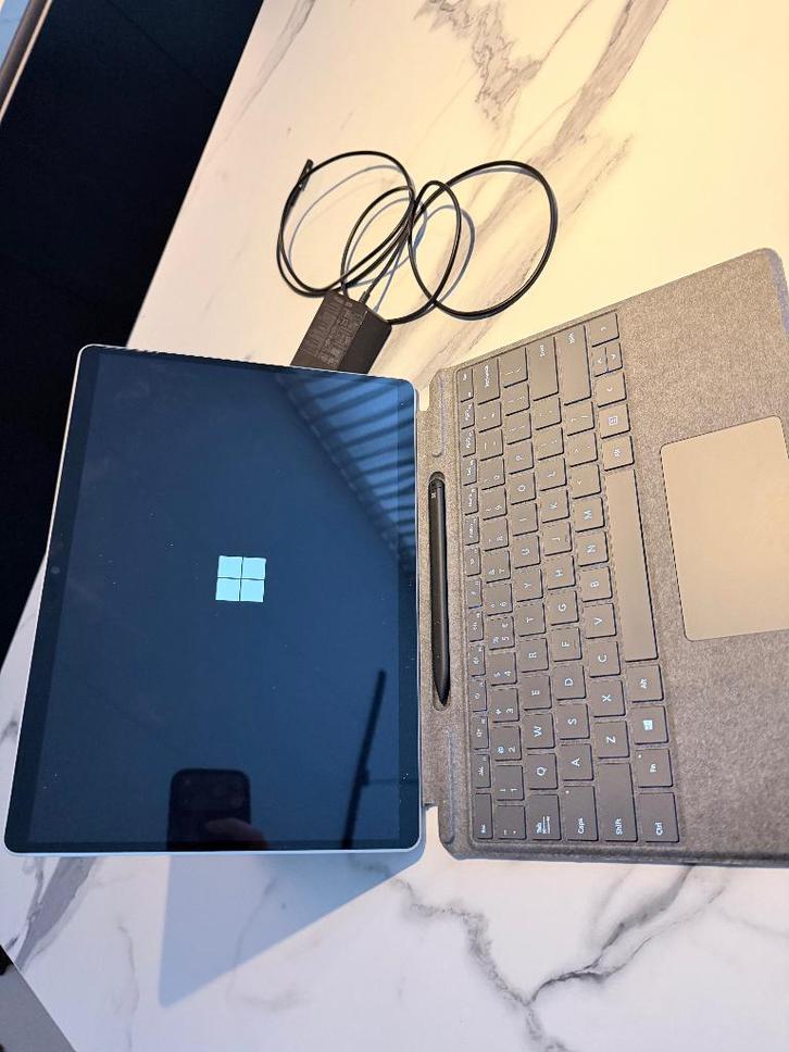 Microsoft surface pro 12.9 inch SQ2 16 GB/ 512SSD/4G Module, Computers en Software, Windows Laptops, Refurbished, 13 inch, SSD