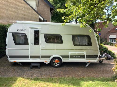 Dethleffs Nomad avantgarde 460 El , AUT. Mover, VOORTENT, Caravans en Kamperen, Caravans, Particulier, 1000 - 1250 kg, Rondzit