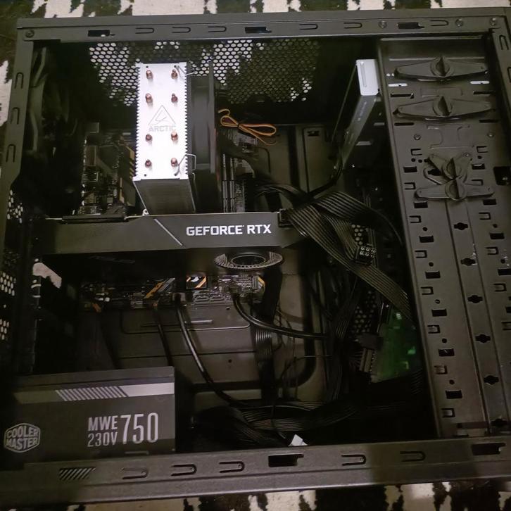 Snelle Gaming PC - RTX 2080 Ti, i7 9700, Computers en Software, Desktop Pc's, Zo goed als nieuw, 3 tot 4 Ghz, HDD, 16 GB, Met videokaart