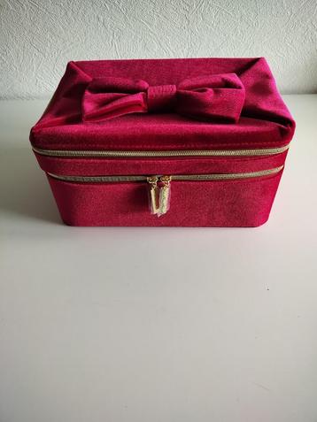 Estee Lauder Blockbuster Beautycase rood NIEUW  beschikbaar voor biedingen