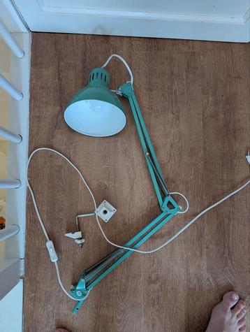 Leuke lamp van IKEA beschikbaar voor biedingen