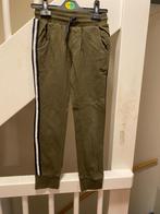 HEMA OLIJF GROEN JOG BROEK, MAAT: 122/128, Broek, Jongen of Meisje, Ophalen of Verzenden, Zo goed als nieuw