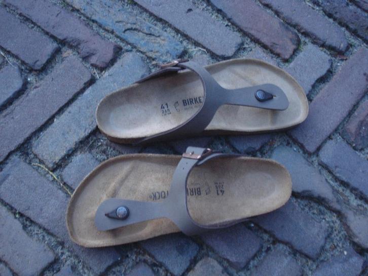 GRATIS VERZENDEN NIEUWE BRUINE GIZEH BIRKENSTOCKS 41, Kleding | Dames, Schoenen, Nieuw, Slippers, Bruin, Verzenden