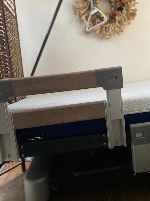 Ziekenhuisbed met geriatrische matras zgan, Huis en Inrichting, Slaapkamer | Bedden, Zo goed als nieuw, Eenpersoons, 100 cm, 200 cm