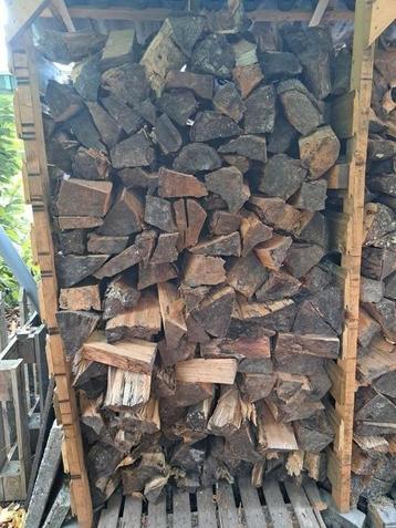 Gekloofd en gedroogd haardhout 50 Euro per m3  beschikbaar voor biedingen
